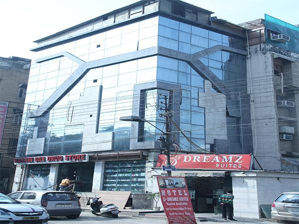 Dreamz Suites New Delhi Exteriör bild